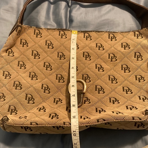 Dooney & Bourke purse - Picture 9 of 10